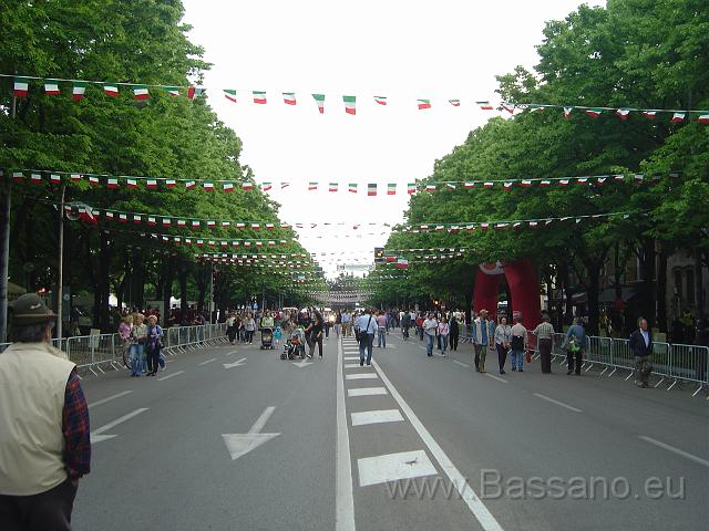 Adunata Alpini Bassano 2008 LG087.JPG